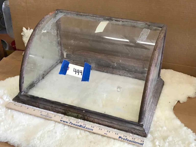 lot 444 image: Antique Counter Top Display Case Top