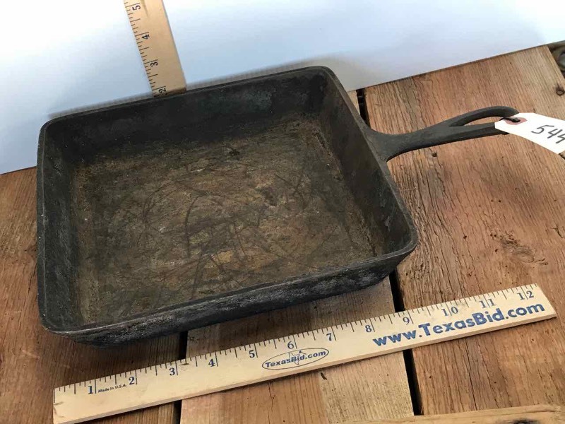 lot 544 image: Cast Iron Square Skillet