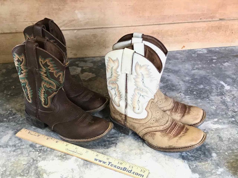 lot 405 image: (2) Pair of Kids Justin Cowboy Boots