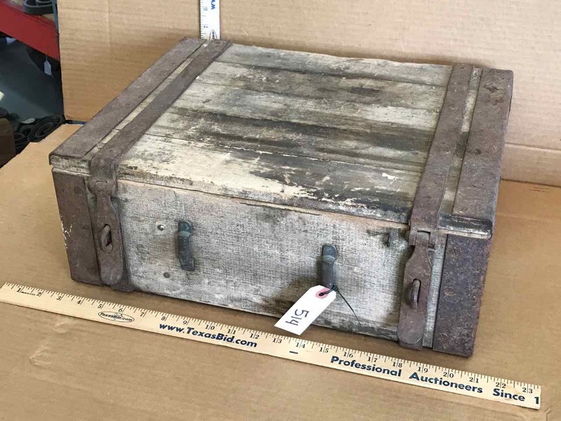 lot 514 image: Antique Fitted Wood Box with Heavy Strap Hinges (Model 1917 Rifle)