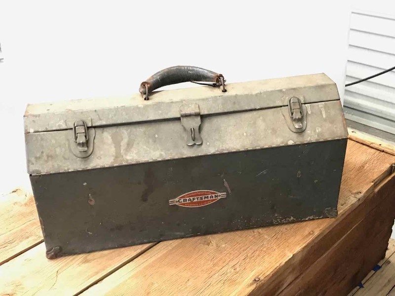 lot 523 image: Craftsman Metal Tool Box, Fasteners