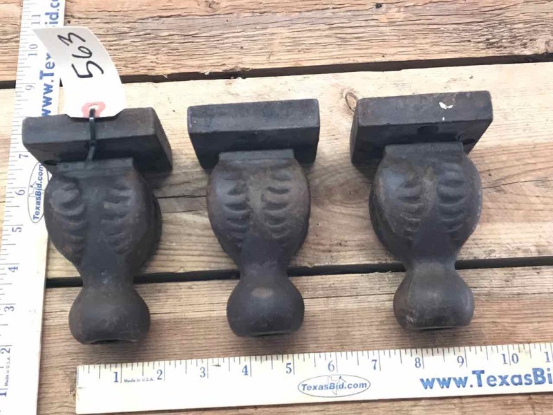 lot 563 image: Cast Iron (3) Cast Iron Legs