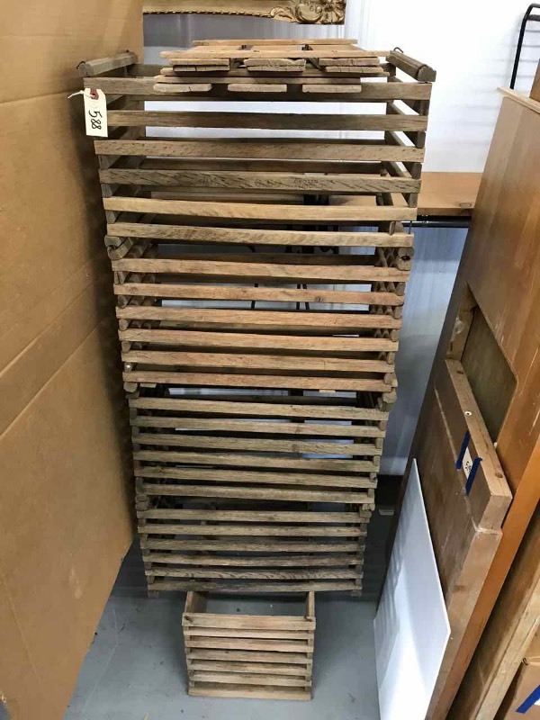 lot 588 image: (5) Chicken Crates (Owosso)
