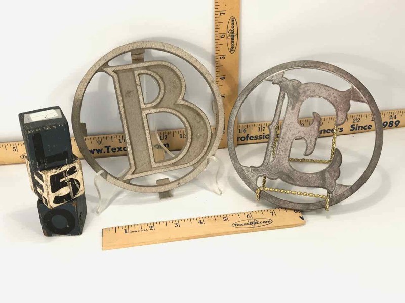 lot 644 image: Things with InitialsLetters Aluminum Rounds (B & E), Blocks