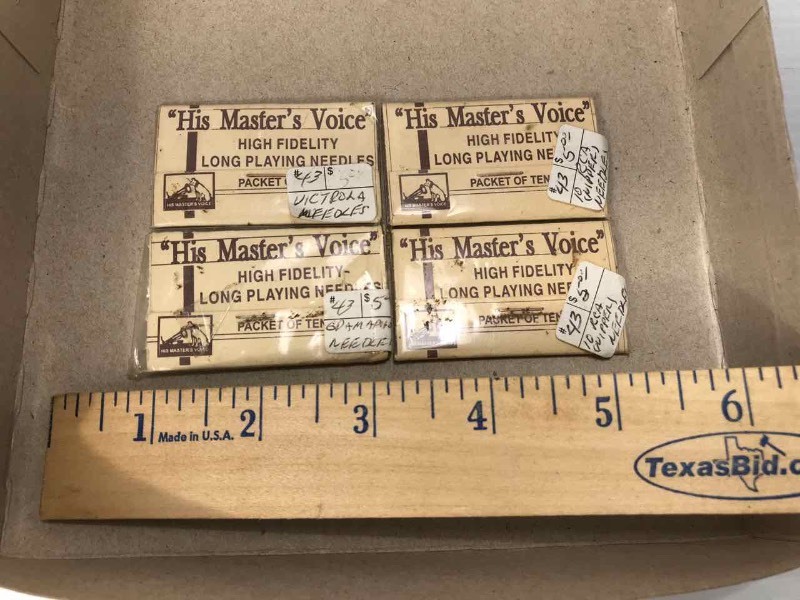 lot 656 image: (4) Packages Victrola Needles