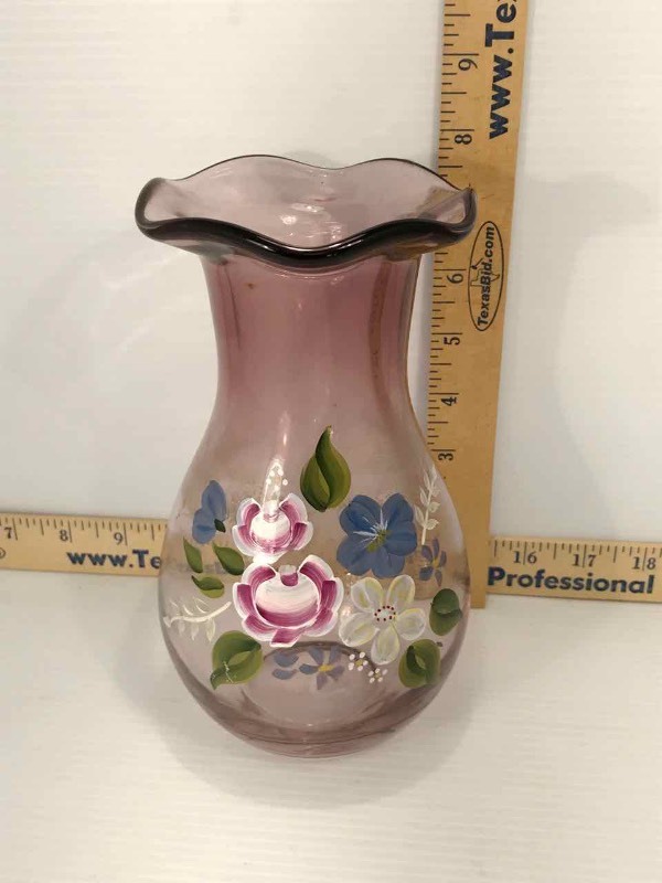 lot 667 image: Amethyst Hand Painted Vase