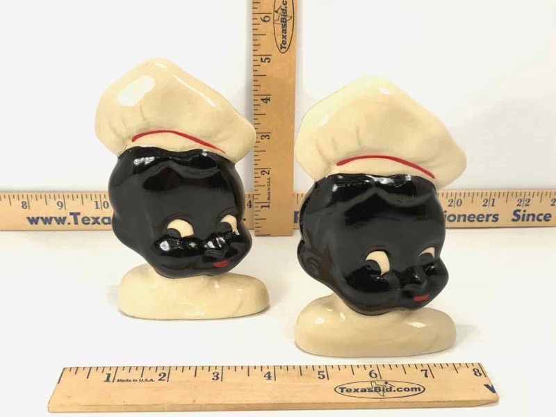 lot 669 image: (2) Art Pottery Chef Wall Pockets