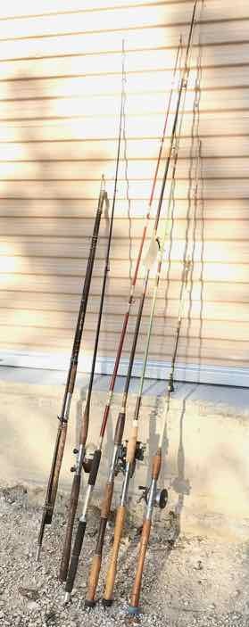 lot 681 image: (7) Vintage Coast Road, (3) Reels