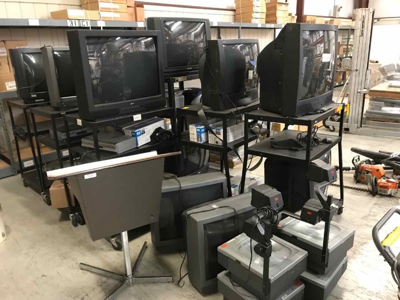 lot 134 image: Large Lot of TVs, (7) AV Carts, VCR, printers, etc.