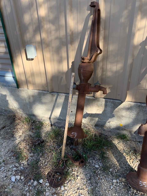 lot 54 image: Old Pump (missing some pieces)
