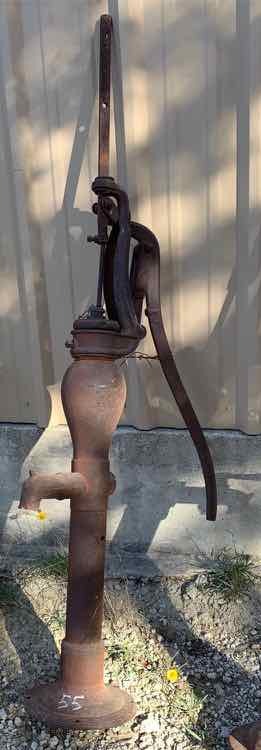 lot 55 image: Old Pump