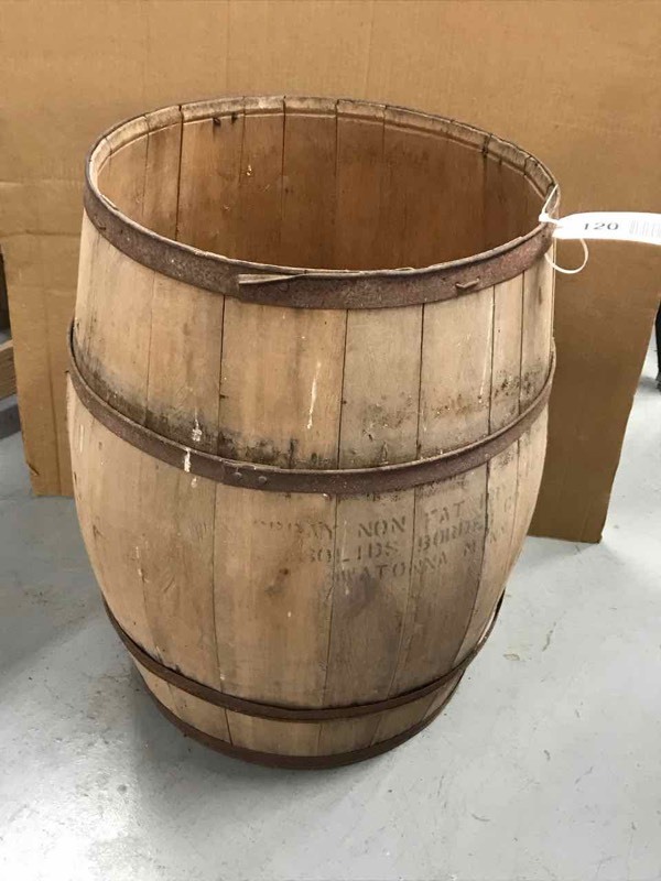 lot 120 image: AntiqueVintage Old Wood Barrel