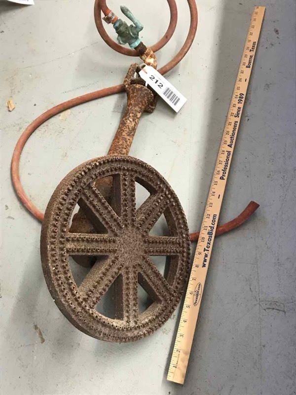 lot 212 image: Large Propane Banjo Burner