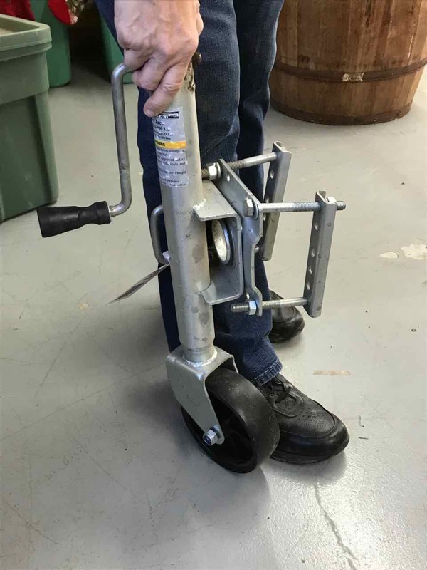 lot 217 image: Swing Back Trailer Jack (800lb. Capacity)