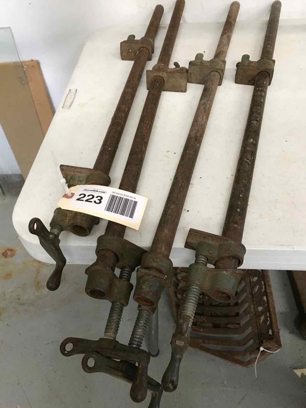 lot 223 image: (4) Pipe Clamps (34)