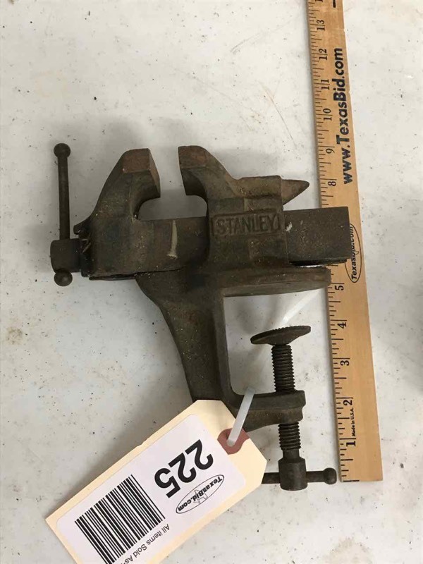 lot 225 image: Stanley 2-12 Clamp-On Vise