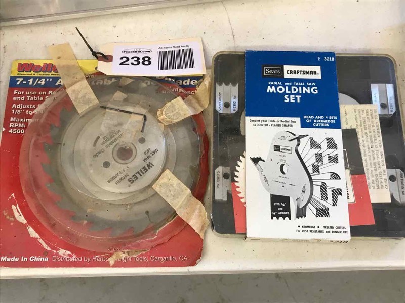 lot 238 image: Dado Blade (7-14) & Craftsman Molding Set (looks unused)