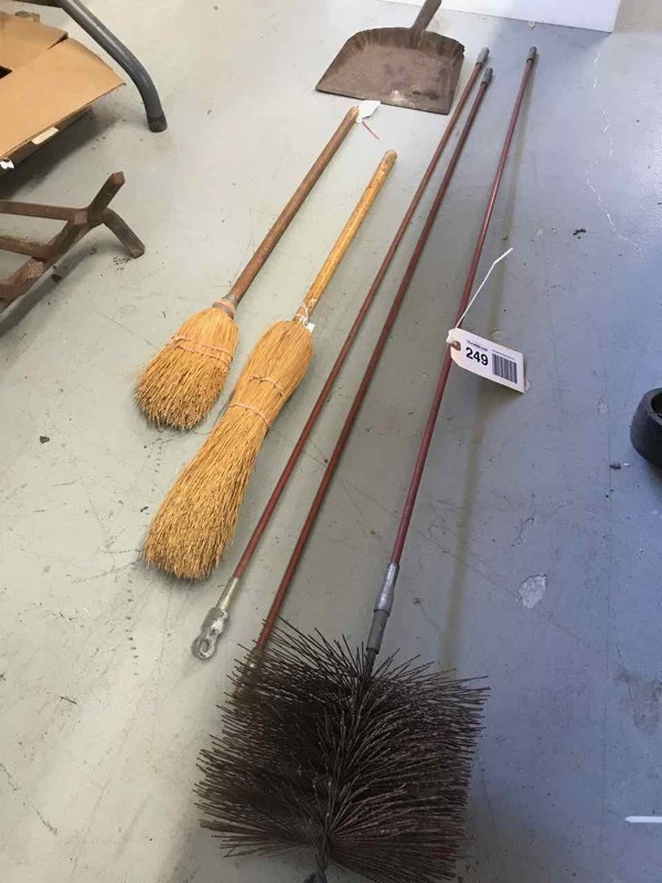 lot 249 image: Chimney Brush, Dust Pan, (2) Little Brooms