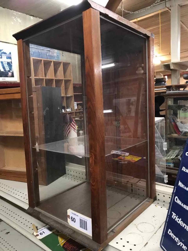 lot 60 image: Display Case
