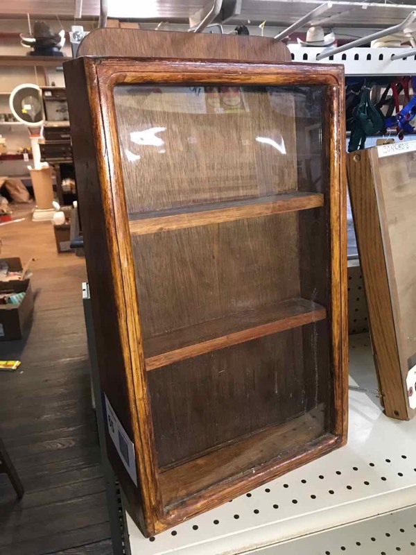 lot 65 image: Display Case