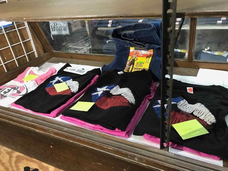 lot 108 image: (8) Ladies T-Shirts and (1) Wrangler Jeans 15 x 34