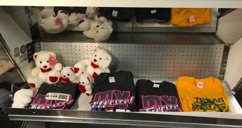 lot 149 image: Youth T-Shirts (S-L) & Teddy Bears