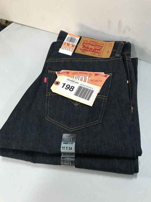 lot 198 image: Levi Strauss & Co. 501 Button Fly Jeans (2) 32x 34