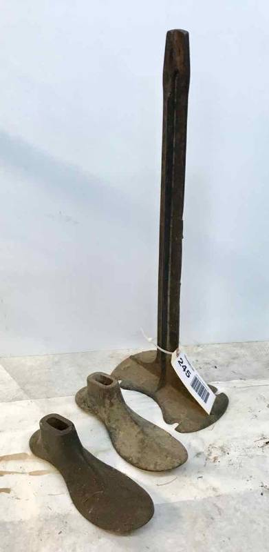 lot 245 image: Antique Shoe Lasts & Eclipse Stand