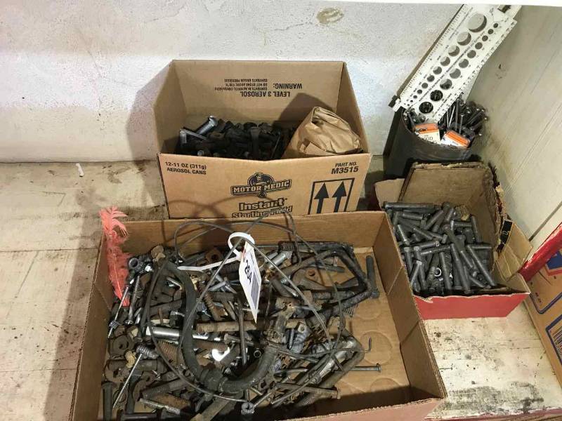 lot 264 image: Asst. Bolts & Fasteners