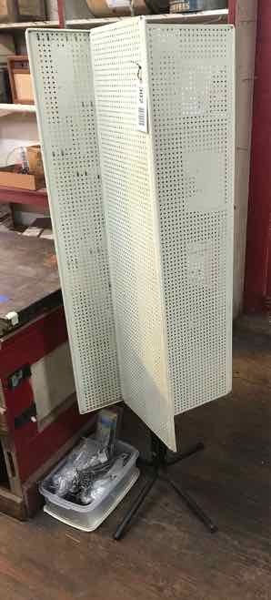 lot 302 image: Revolving Metal Peg-Board Displayer with Hooks