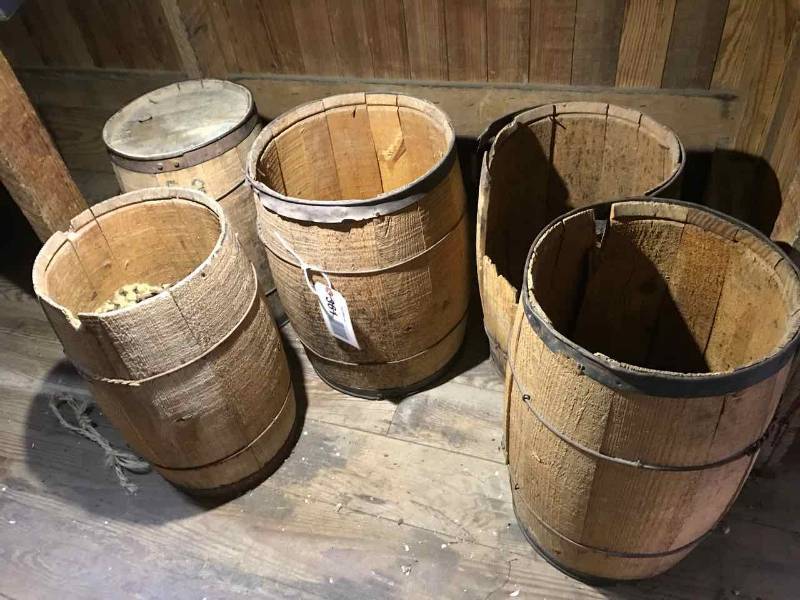lot 361 image: (5) Old Nail Kegs with Nails
