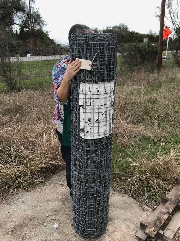 lot 383 image: Roll of Fence Wire (60)