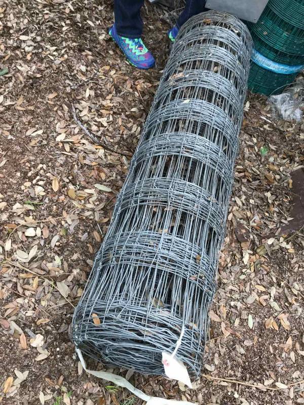 lot 410 image: Fence Wire Roll (48 x unknown length)
