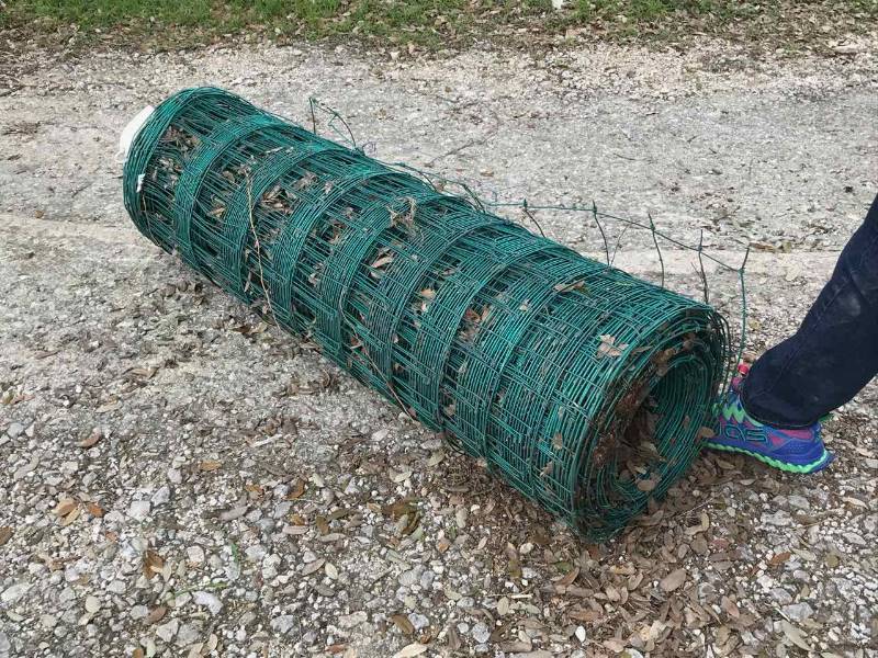 lot 423 image: Gaucho High Tensile Field Fence, Green