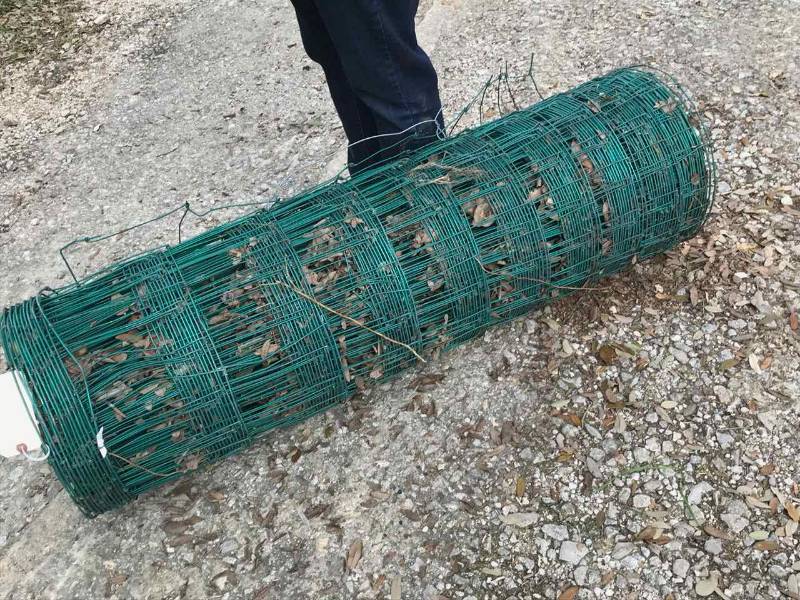lot 427 image: Gaucho High Tensile Field Fence, Green
