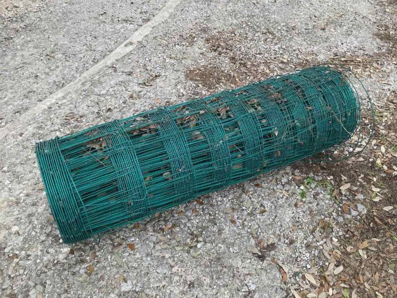 lot 437 image: Gaucho High Tensile Field Fence, Green