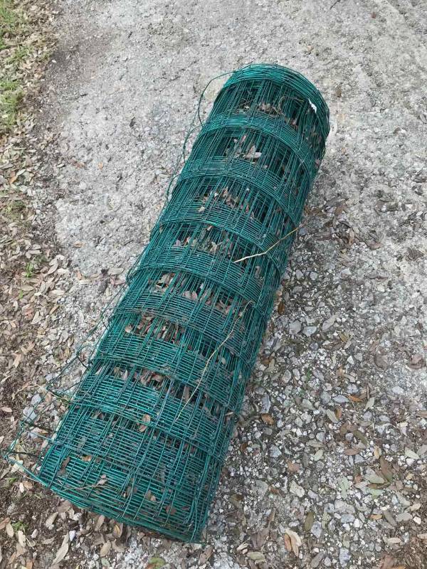 lot 440 image: Gaucho High Tensile Field Fence, Green