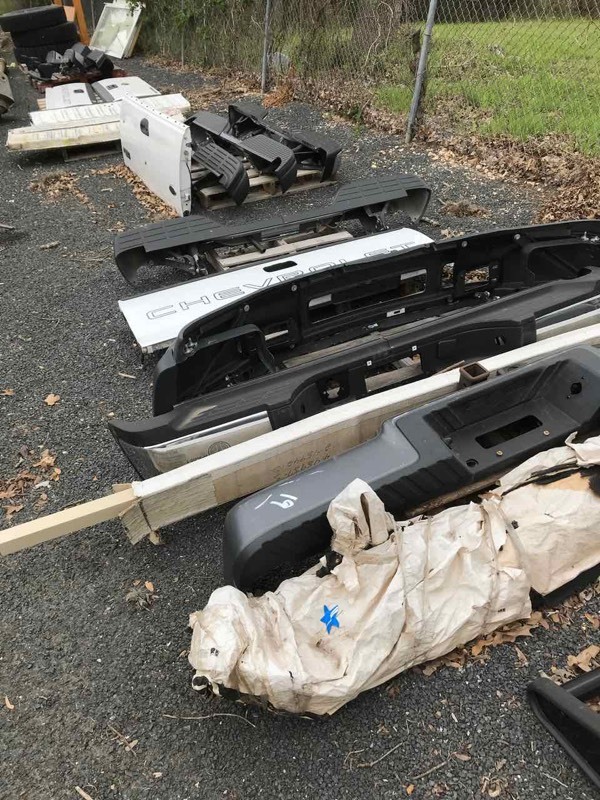 lot 19 image: Asst. Bumpers, Tailgates (Ford & Chevy)