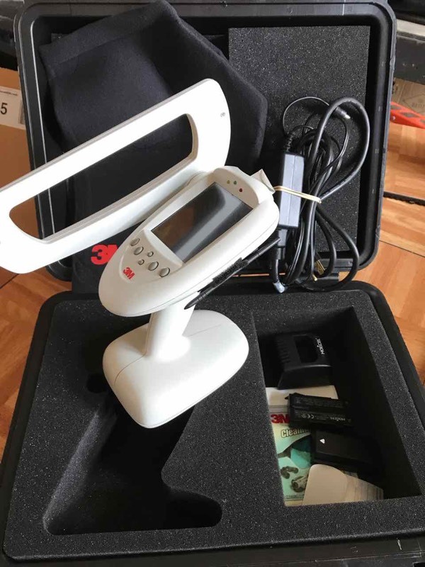 lot 44 image: 3M Digital Library Assistant (DLA), Hand Held RFID Reader