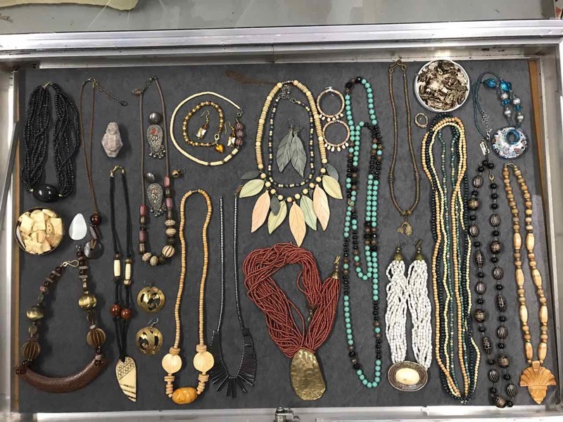 lot 61 image: Asst. Jewelry Necklaces, Earrings