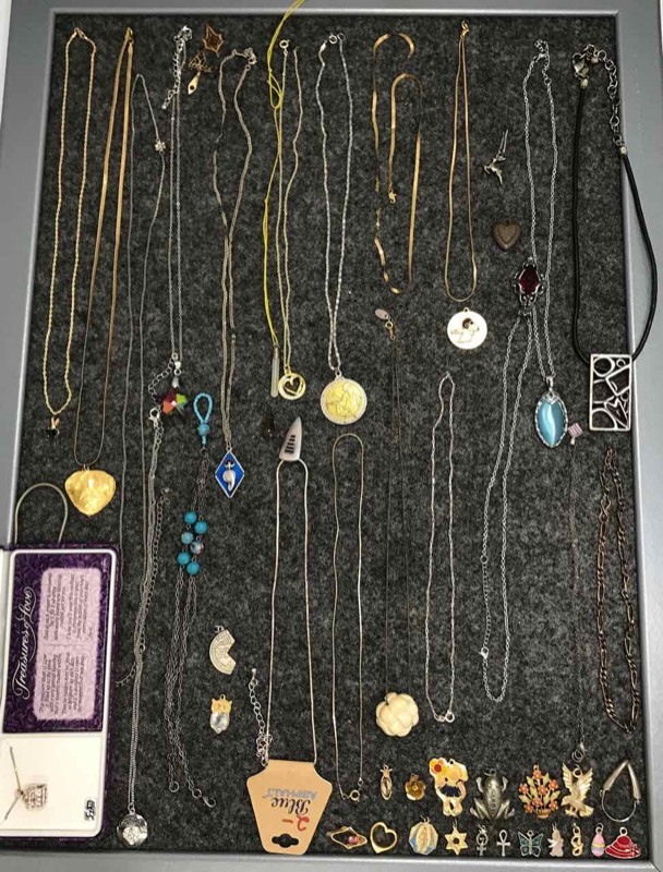 lot 88 image: Asst. Jewelry Chains, Necklaces, CharmsPendants