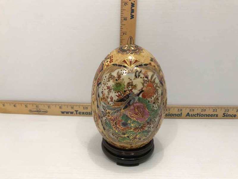 lot 117 image: Highly Decorated Egg with Stand (Bird)