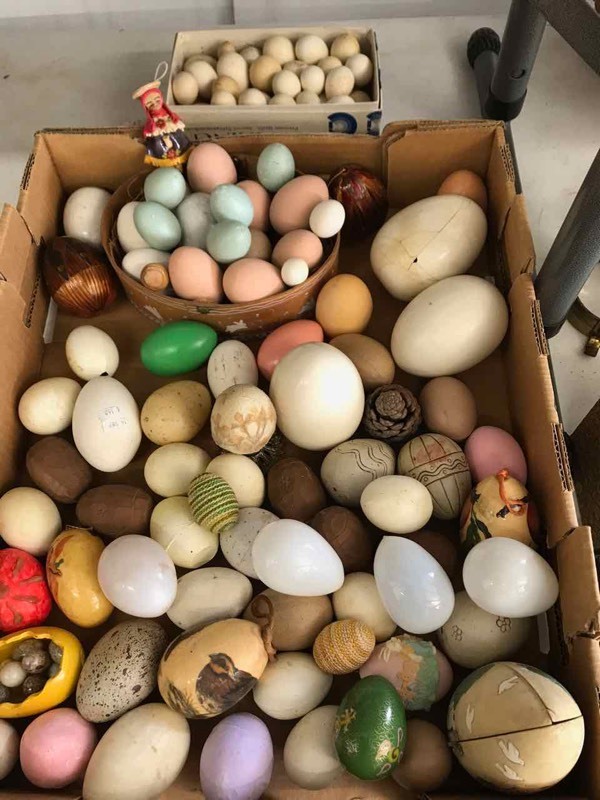 lot 126 image: Asst. Eggs (colors, sizes, materials)