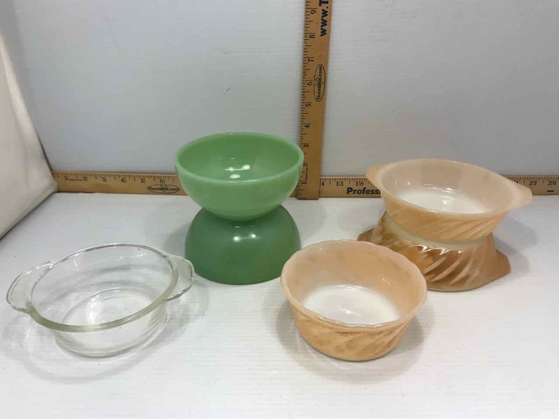 lot 150 image: (4) Fire King Bowls