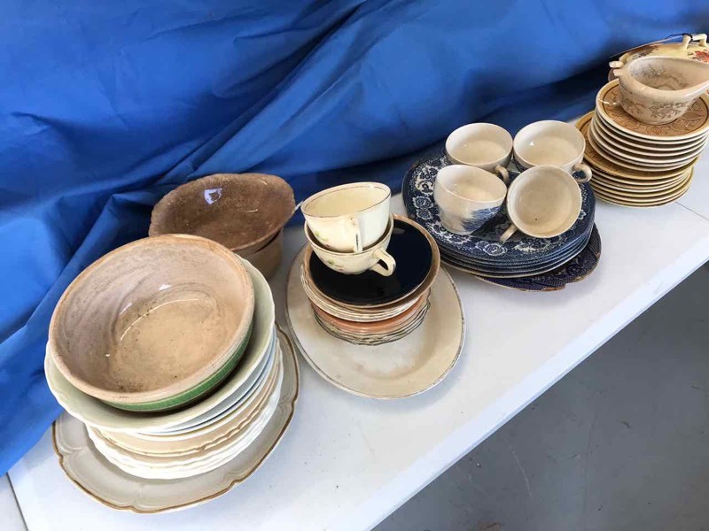 lot 153 image: An Assortment of Old Dishes