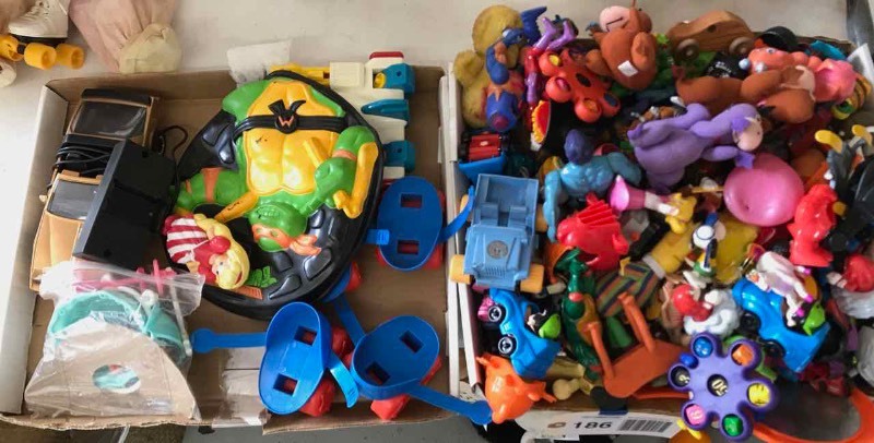 lot 186 image: Misc. More Modern ToysGimme Toys
