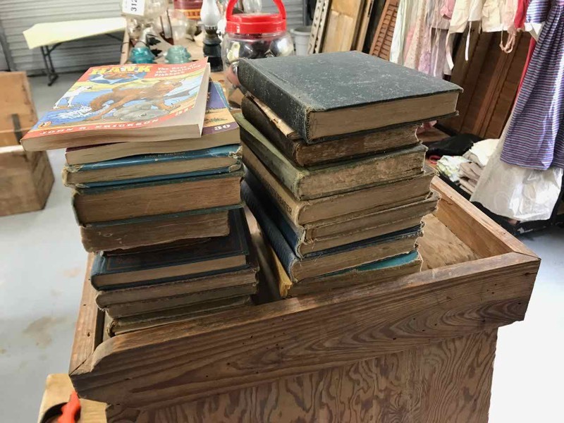 lot 309 image: Kids Books, Primers, School Books, Etc.