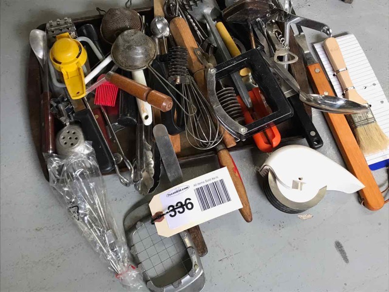lot 336 image: Kitchen Utensils