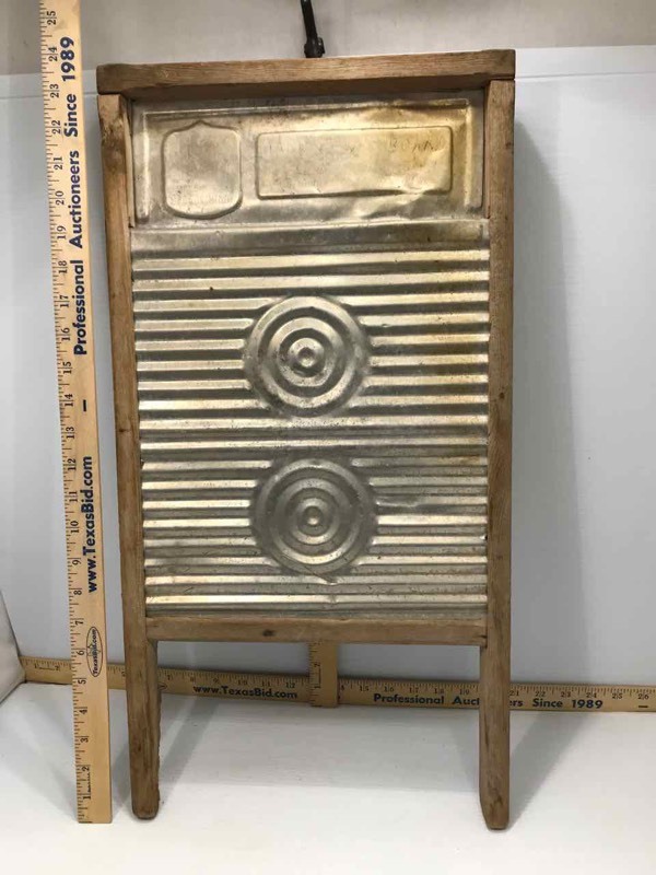 lot 205 image: Washboard Aluminum, Magic Circle