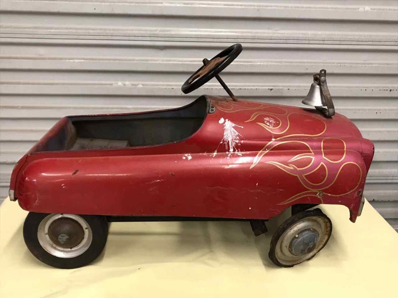 lot 240 image: Vintage Pedal Car (flames)